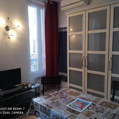 Studio Lumineux Et Confortable Apartamento *